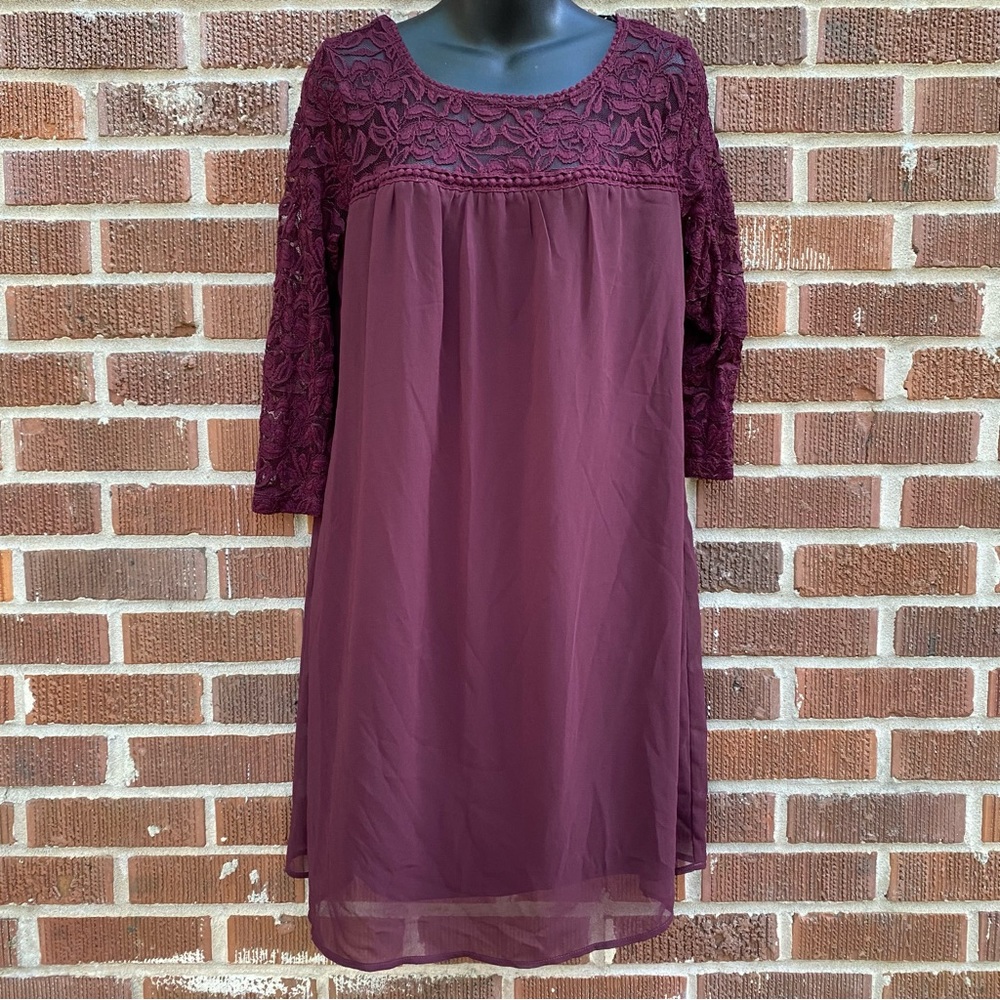 Luxology lace and sheer burgundy lined three quarter sleeve dress Size 10